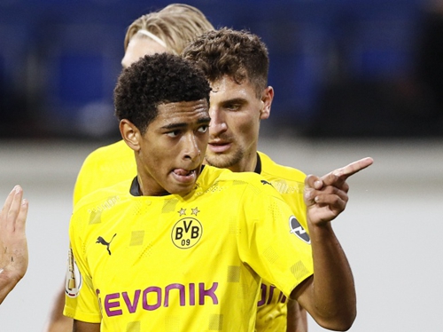 他在比赛中 他在比赛中